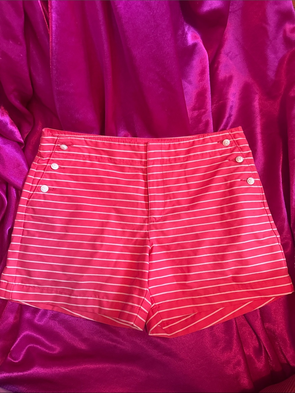 Tommy Hilfiger size 1200% cotton Women’s Pink Striped High-Rise Shorts